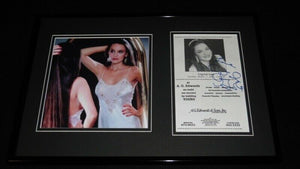 Crystal Gayle Signed Framed 2001 Concert Program & Photo Display