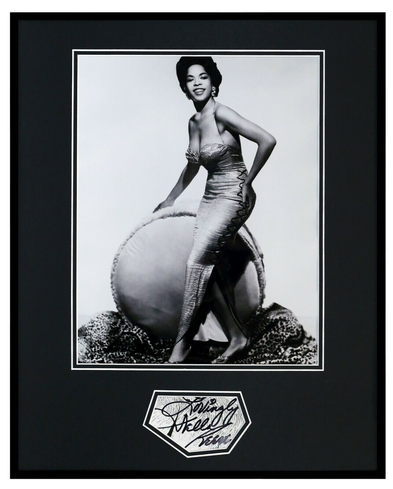 Della Reese Signed Framed 16x20 Poster Photo Display JSA Touched by An Angel