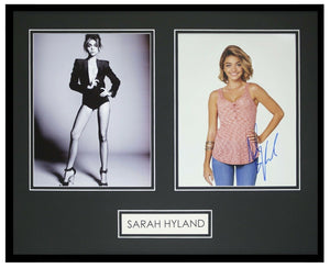 Sarah Hyland Signed Framed 16x20 Photo Display Modern Family