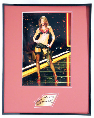 Gisele Bundchen Signed Framed 16x20 Stockings Lingerie Photo Display JSA