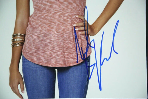 Sarah Hyland Signed Framed 16x20 Photo Display Modern Family