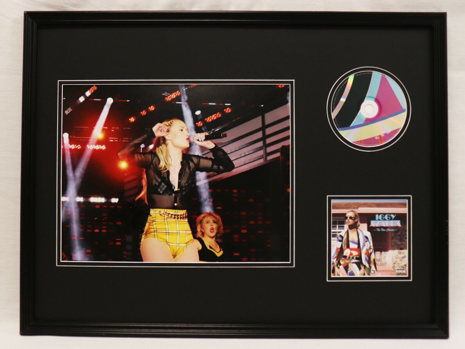 Iggy Azalea Signed Framed 18x24 The New Classic CD & Photo Display JSA