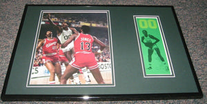 Robert Parish 1981 Signed Framed 12x18 Photo Display Celtics 