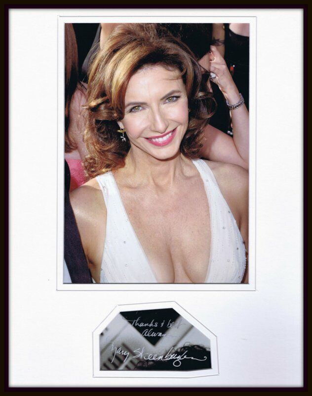 Mary Steenburgen Signed Framed 11x14 Photo Display JSA  