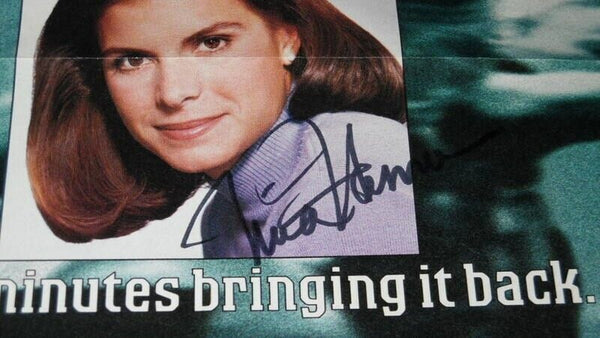 Mia Hamm Signed Framed 16x20 Photo & 1996 Pert Advertisement Display