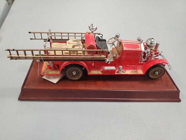 Franklin Mint 1/32 Scale Diecast Ahrens Fox R-K-4 1922 Fire Engine