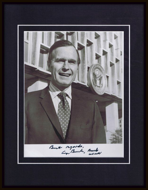 George HW Bush Signed Framed 11x14 Photo Display  