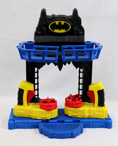 VINTAGE 2017 Fisher Price Imaginext Batman Battle Batcave Playset