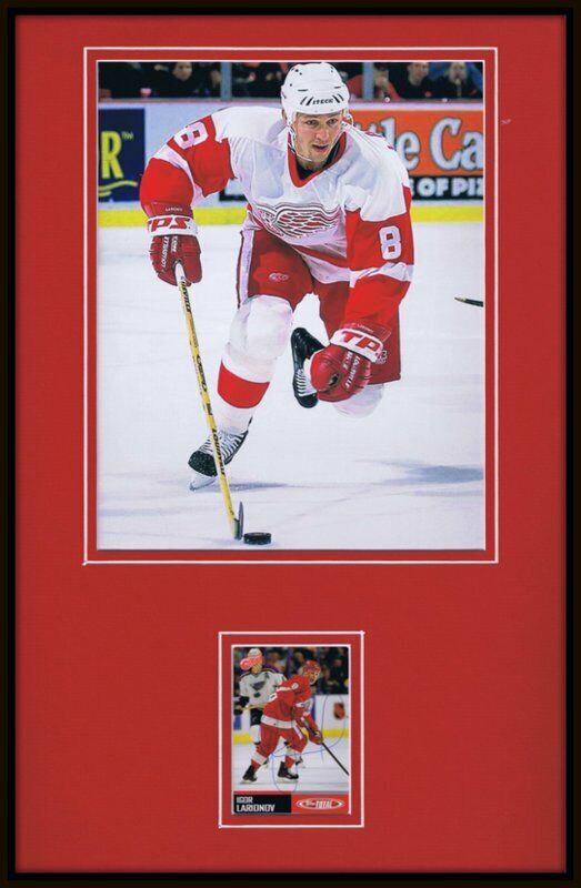 Igor Larionov Signed Framed 11x17 Photo Display Red Wings