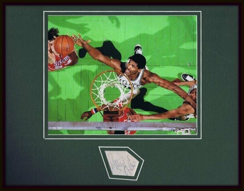 Robert Parish Signed Framed 11x14 Photo Display Boston Celtics