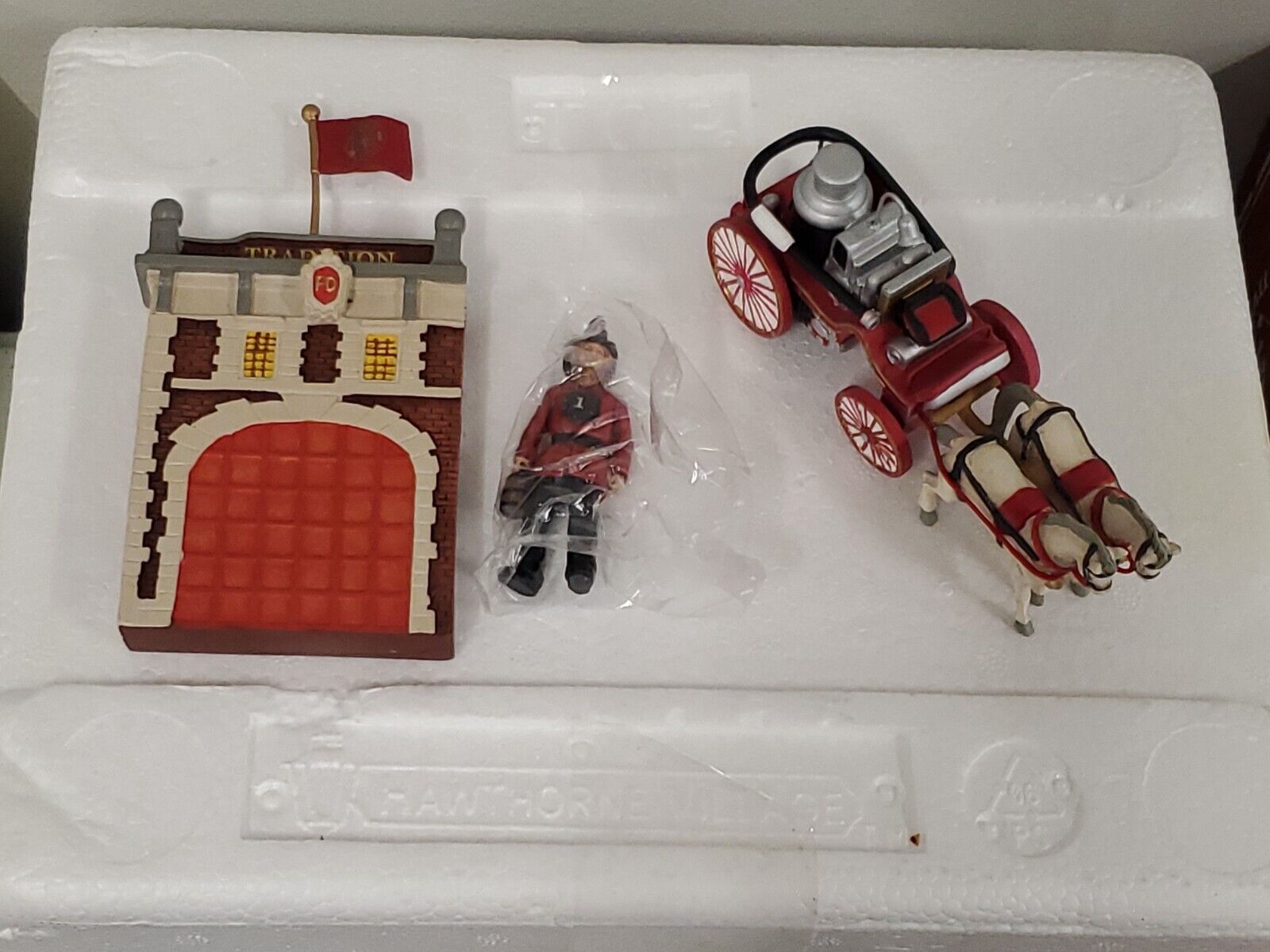 Hawthorne Village 1800s Steam Fire Engine Collector Set