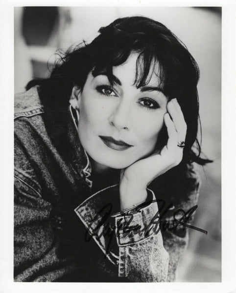 Anjelica Huston Signed 8x10 Photo JSA ddams Family Prizzi's Honor