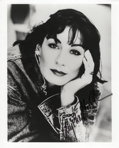 Anjelica Huston Signed 8x10 Photo JSA ddams Family Prizzi's Honor