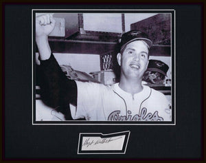 Hoyt Wilhelm Signed Framed 11x14 Photo Display Orioles