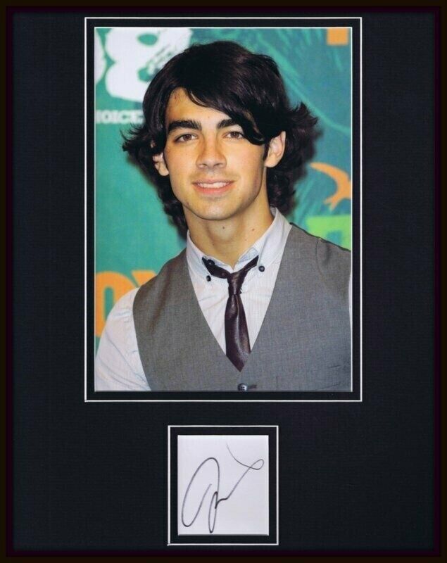 Joe Jonas Signed Framed 11x14 Photo Display AW Jonas Brothers