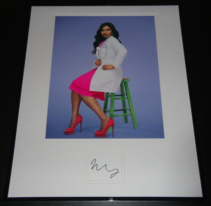 Mindy Kaling Signed Framed 16x20 Photo Poster Display The Mindy Project