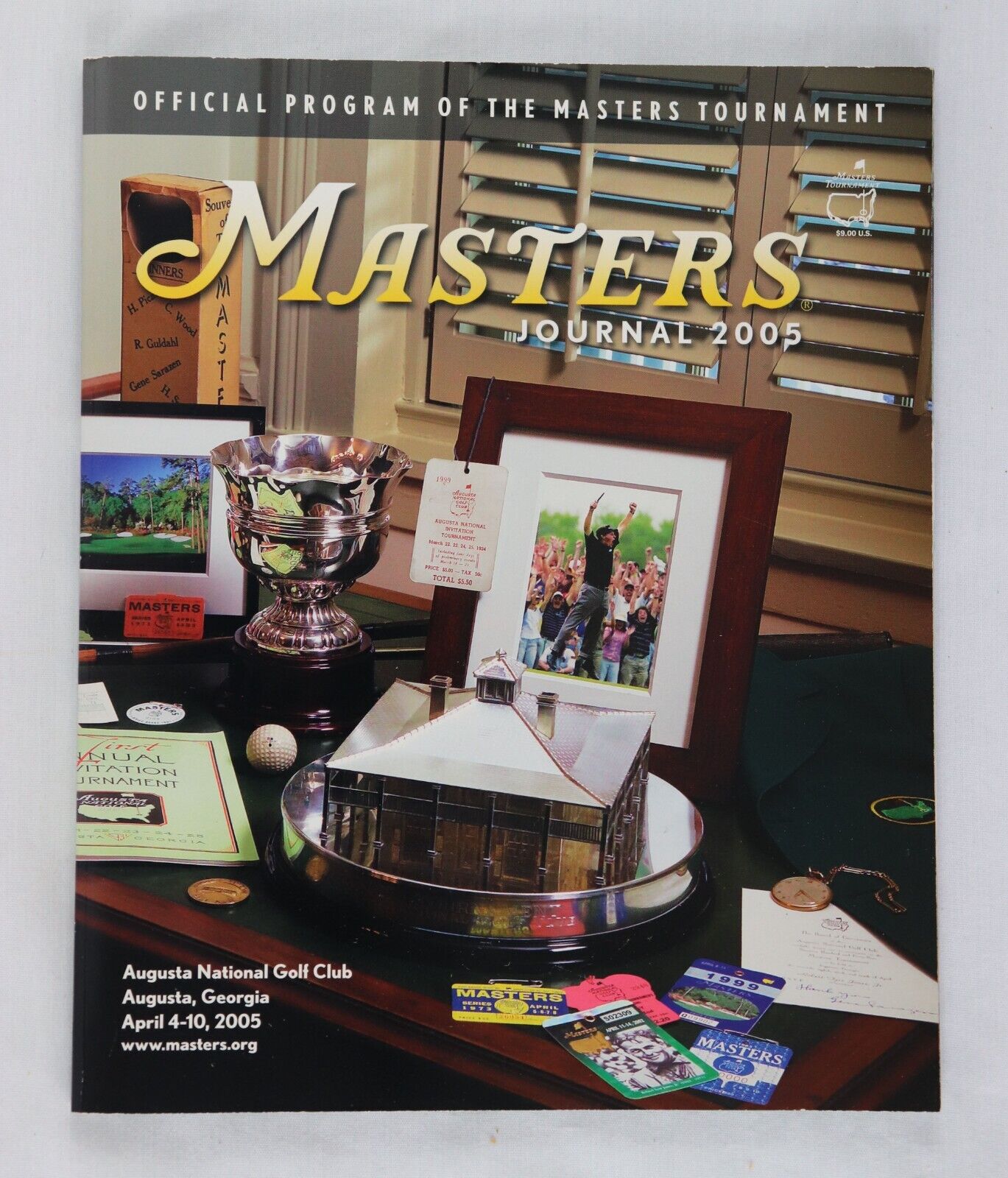 VINTAGE 2005 Masters Golf Program Tiger Woods Win Chip Shot