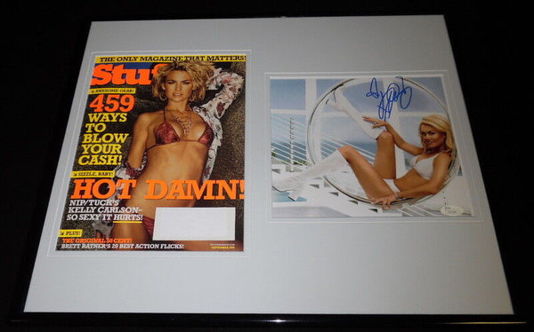 Kelly Carlson Signed Framed 2005 Stuff Magazine Cover & Photo Set JSA Nip Tuck