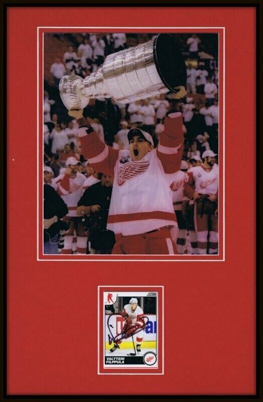 Valtteri Filppula Signed Framed 11x17 Photo Display Red Wings Stanley Cup 