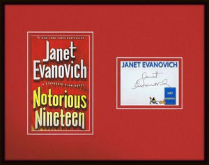 Janet Evanovich Signed Framed Notorious Nineteen 11x14 Book Cover Display