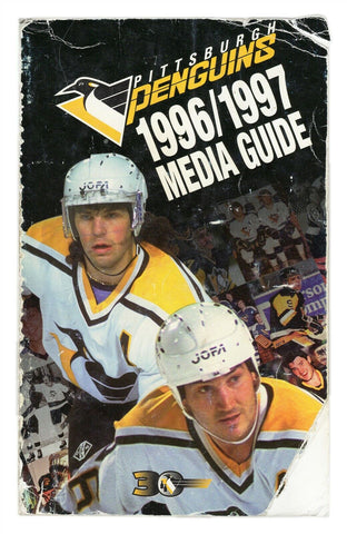 ORIGINAL Vintage 1996-97 Pittsburgh Penguins Media Guide Mario Lemieux Jagr