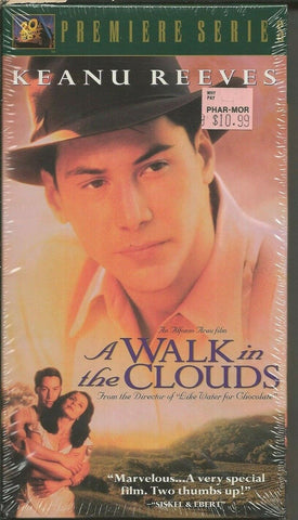 A Walk in the Clouds VINTAGE VHS Cassette Keanu Reeves