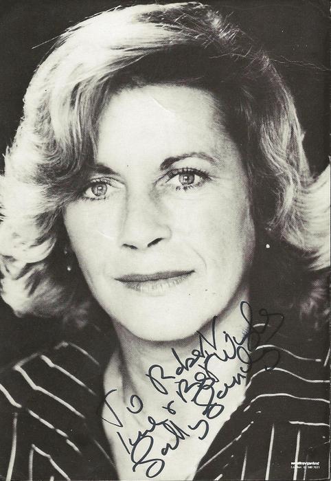 Sally Saunders Signed 4x6 Photo