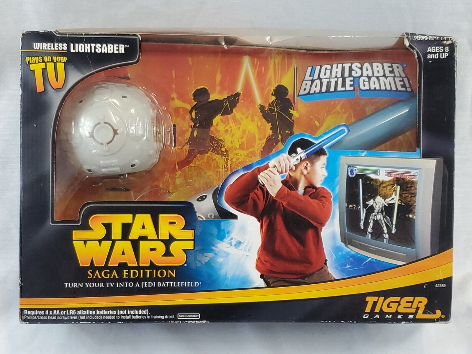 2005 Star Wars Saga Edition Lightsaber Battle Game Tiger