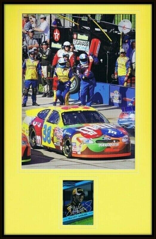 Elliott Sadler Signed Framed 11x17 Photo Display M&M's 