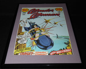 Wonder Woman #205 DC Framed 11x17 Cover Photo Poster Display Official Repro