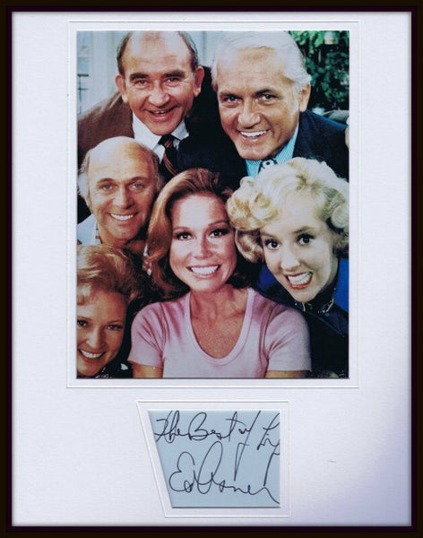 Ed Asner Signed Framed 11x14 Photo Display JSA Mary Tyler Moore Show