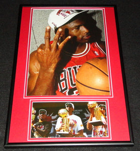 1996-97 Chicago Bulls Championship Team Framed 12x18 Photo Display M Jordan