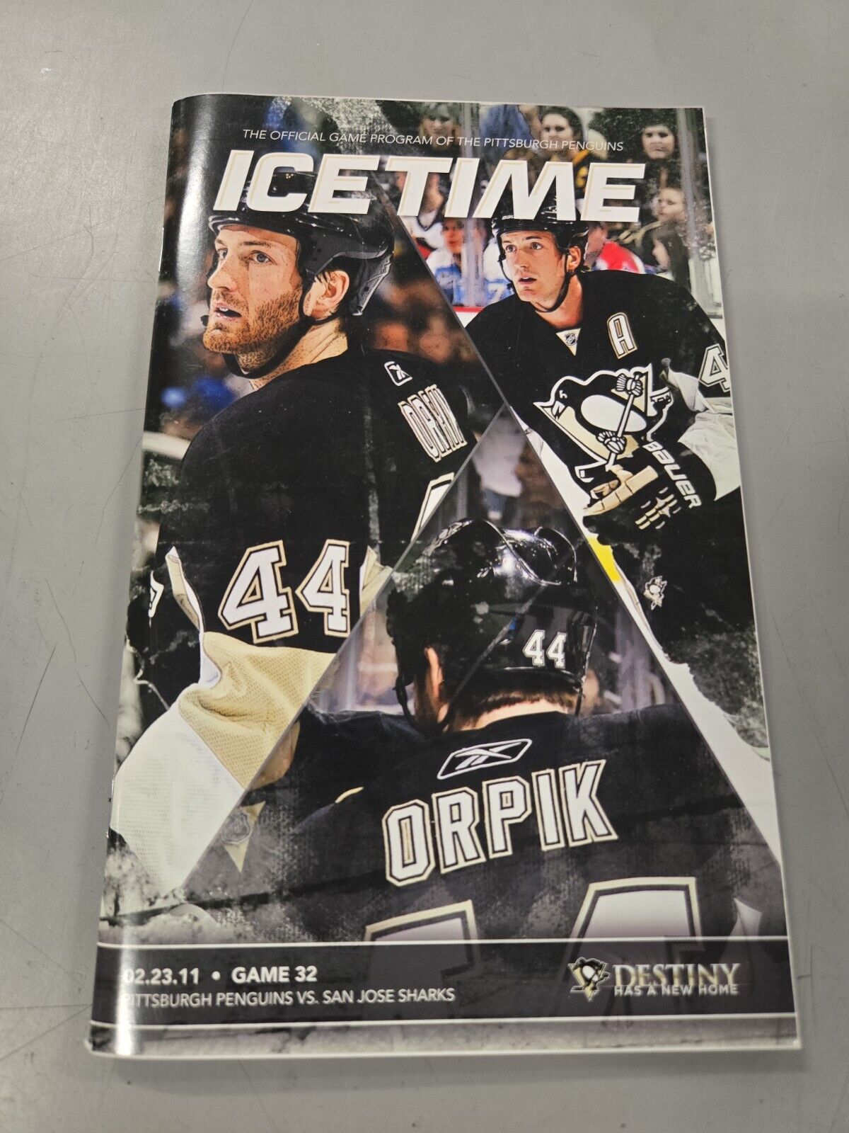 Feb 23 2011 Sharks @ Penguins Program Brooks Orpik Tyler Kennedy 2 Goals