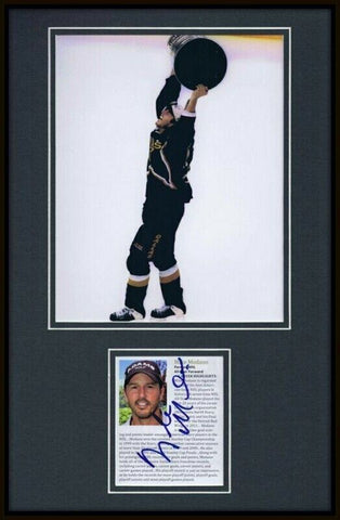 Mike Modano Signed Framed 11x17 Photo Display Stars Stanley Cup