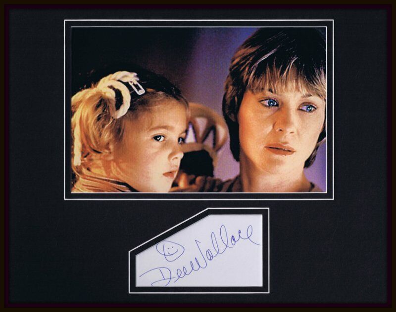 Dee Wallace Stone Signed Framed 11x14 Photo Display JSA ET