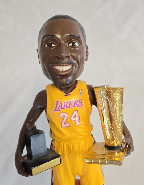 2010 Kobe Bryant 6 Trophies Forever Bobblehead 83/300 Lakers (damaged)