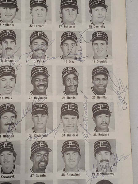 1986 Pittsburgh Pirates Team Signed Scorebook w/ Jim Leyland Rookie Auto