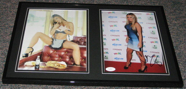 Carmen Electra Signed Framed 12x18 Photo Set JSA