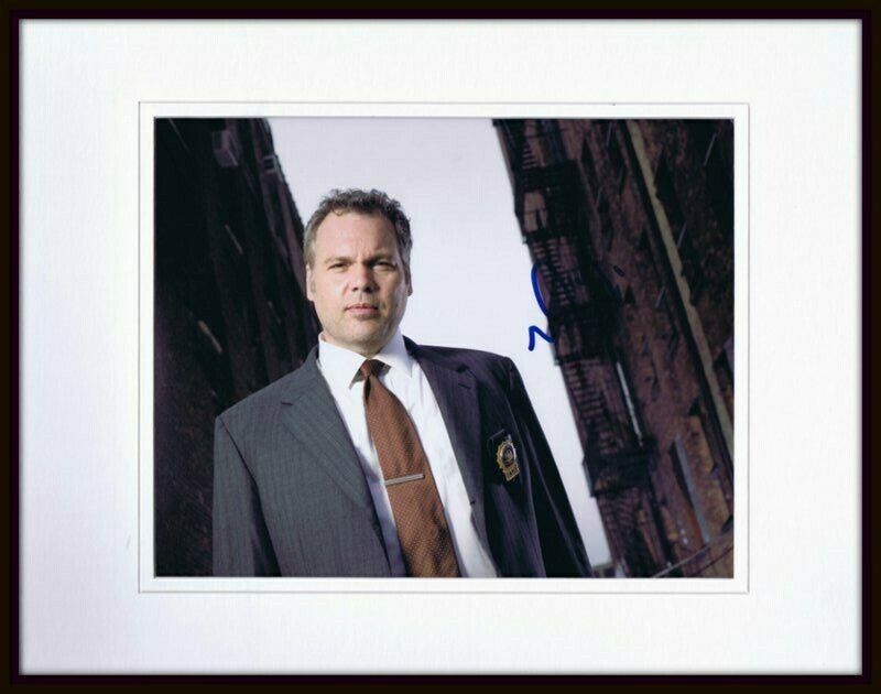 Vincent D'Onofrio Signed Framed 11x14 Photo Display AW Law & Order Daredevil