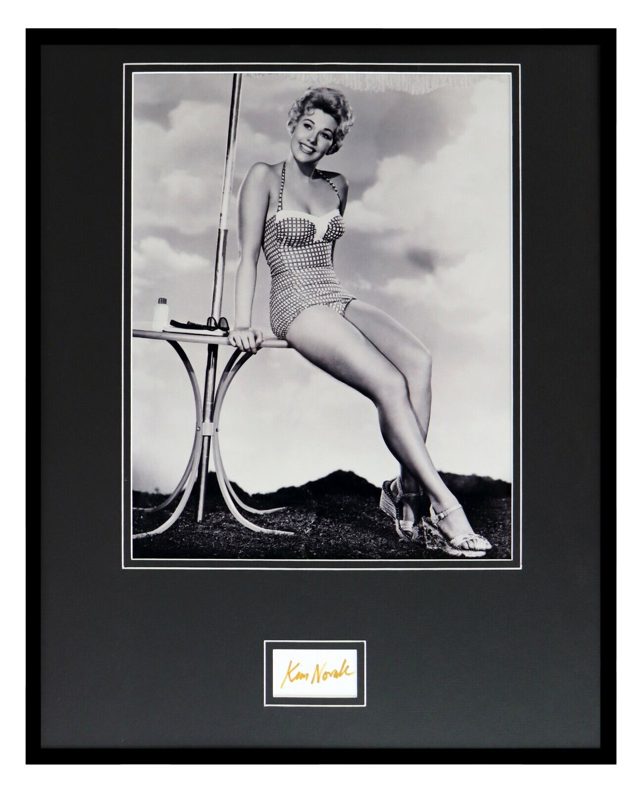 Kim Novak Signed Framed 16x20 Photo Display JSA