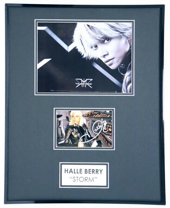 Halle Berry Signed Framed 16x20 Photo Set X Men Storm