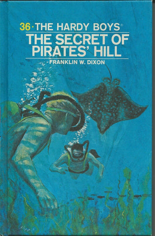 ORIGINAL Vintage 1972 Hardy Boys Hardcover Book Secret of Pirates Hill #36