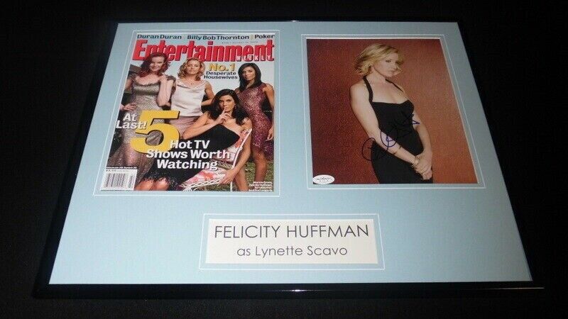 Felicity Huffman Signed Framed 16x20 Photo & Entertainment Weekly Cover Set JSA