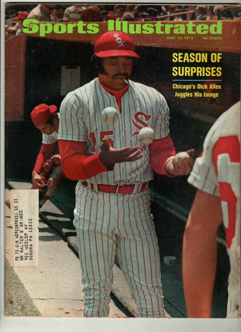 June 14 1972 Sports Illustrated Magazine Dick Allen Smoking Juggling