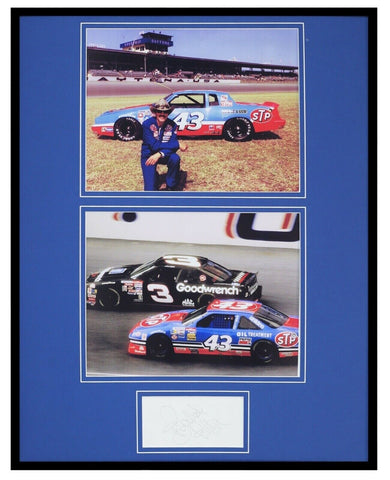 Richard Petty Signed Framed 16x20 Photo Display 