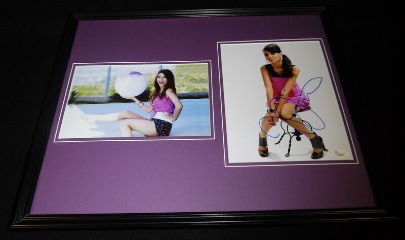 Victoria Justice Signed Framed 16x20 Photo Set JSA Victorious Eye Candy Zoey 101