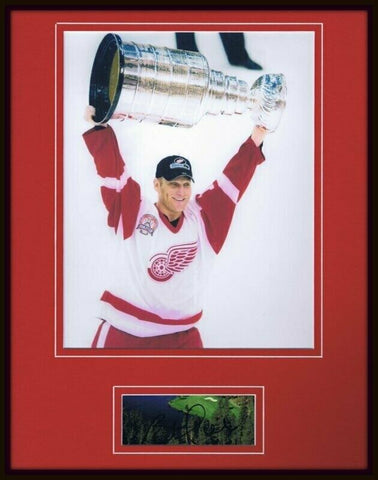 Brett Hull Signed Framed 11x14 Photo Display Red Wings Stanley Cup