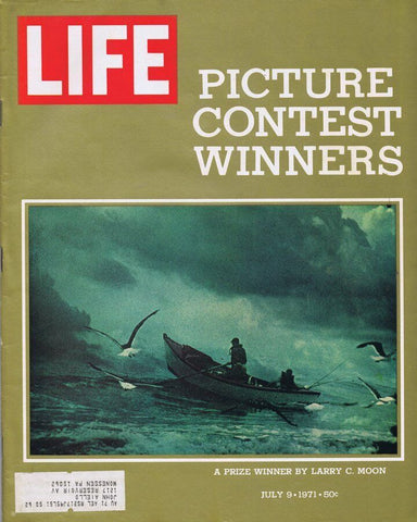 ORIGINAL Vintage Life Magazine July 9 1971 Picture Contest Winners