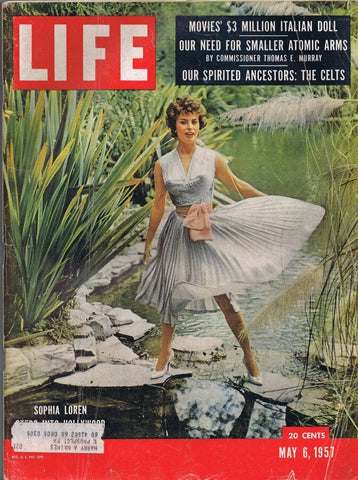 ORIGINAL Vintage Life Magazine May 6 1957 Sophia Loren