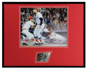 Carlton Fisk Signed Framed 16x20 Photo Display Fight Red Sox vs Yankees